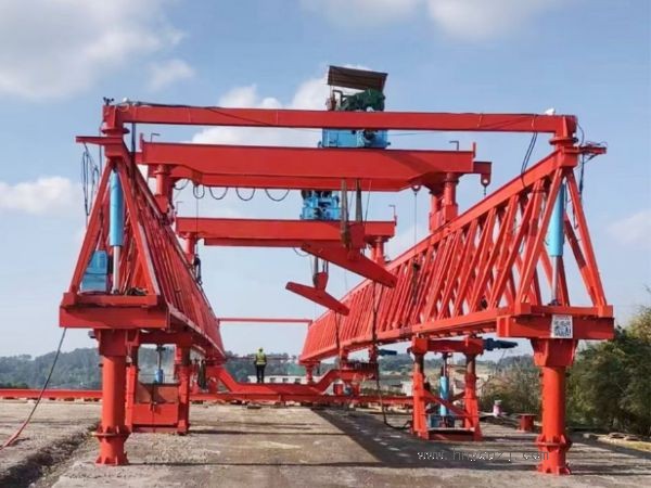 1000噸架橋機(jī)的價格與設(shè)備保修期限的關(guān)系？